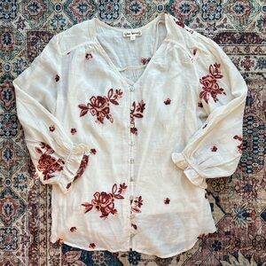 Hope Springs White button up Blouse with Red Floral Accents, NWOT size large